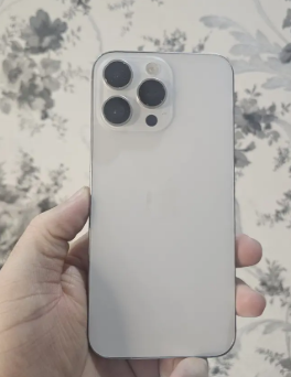 15 Pro Max 512 Gb 89% Lcd & Back Changed